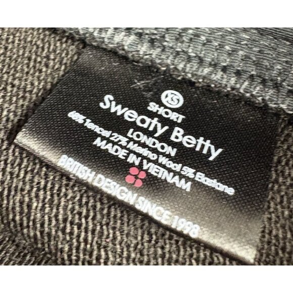 Sweatty Betty London Jogger Size XS Short Black Athletisure Track Pant Zip Ankle - Picture 7 of 8